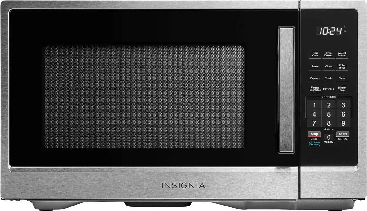 Insignia 1.1 cu ft microwave